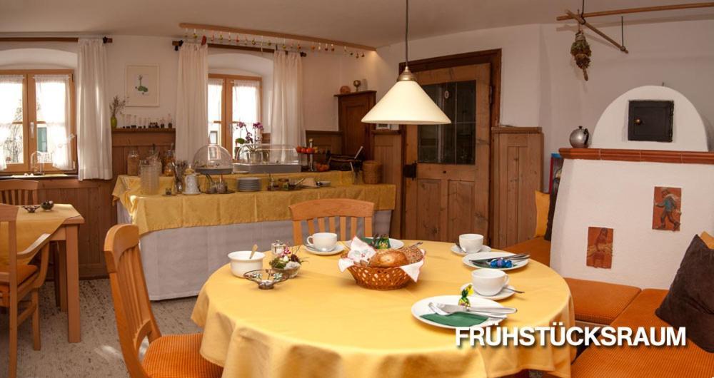 Gaestehaus Unruh Оберамергау Екстериор снимка